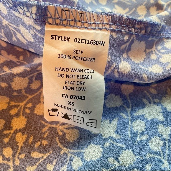 Blue White Floral Peplum Blouse Short Sleeve Coastal Summer Top XS - Picture 9 of 10